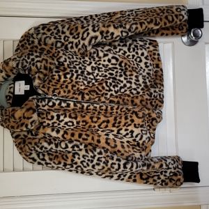 Leopard Print Faux Fur cropped style jacket